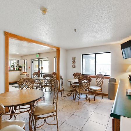Oyo Hotel Portage I-94 Εξωτερικό φωτογραφία