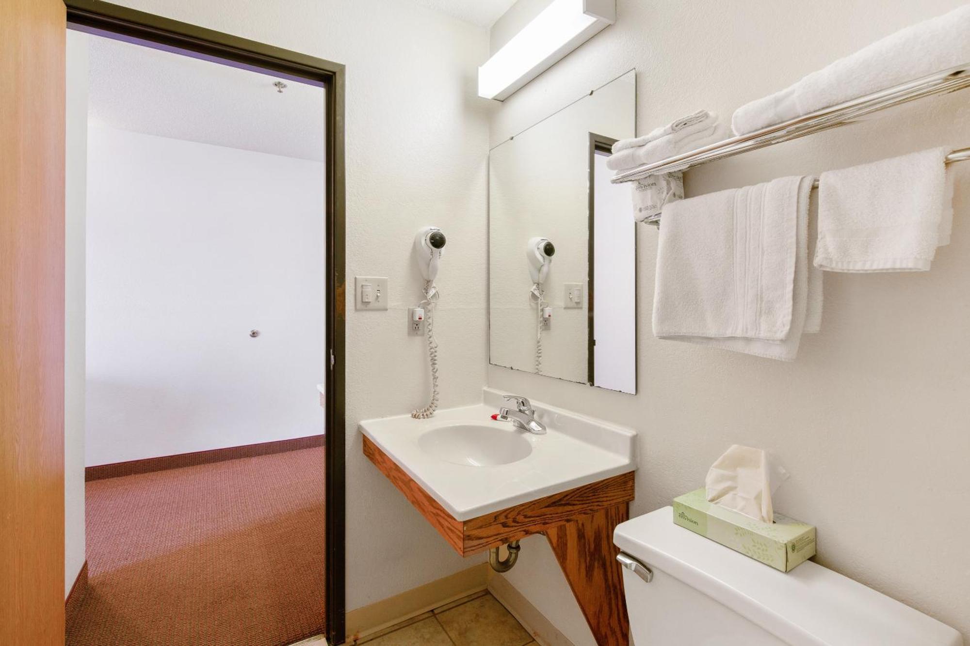 Oyo Hotel Portage I-94 Εξωτερικό φωτογραφία