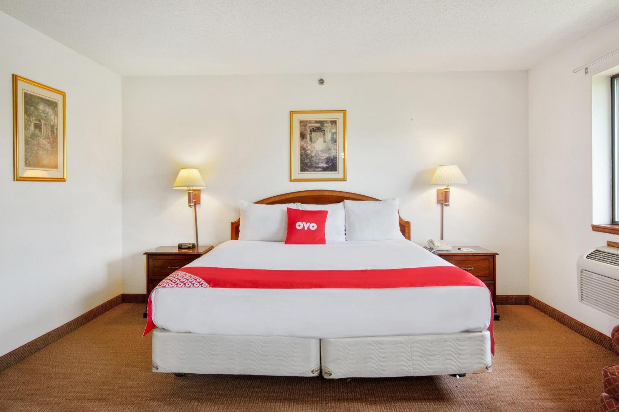 Oyo Hotel Portage I-94 Εξωτερικό φωτογραφία