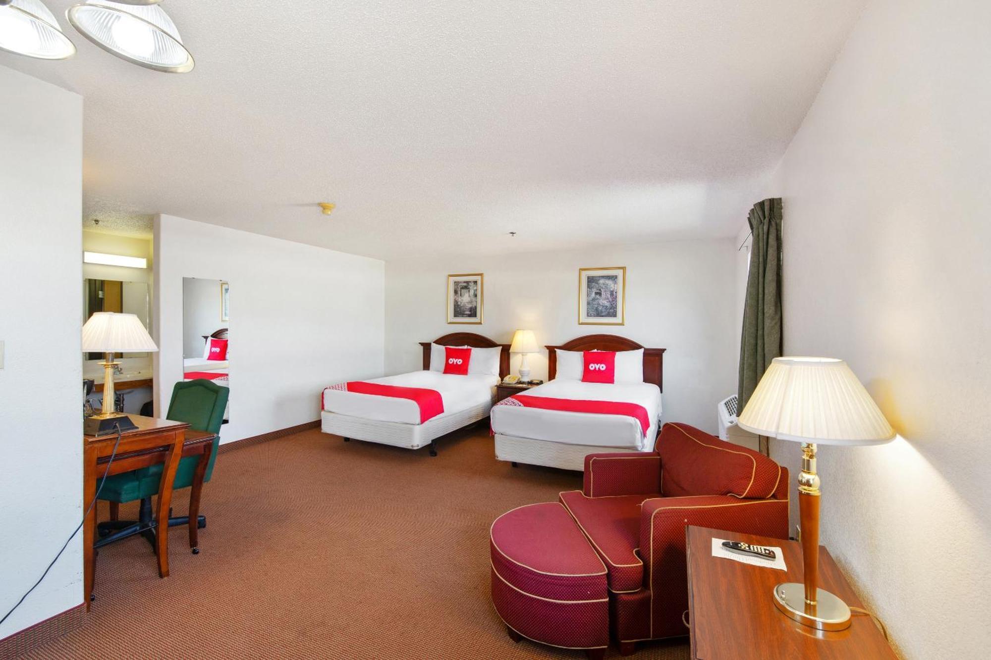Oyo Hotel Portage I-94 Εξωτερικό φωτογραφία